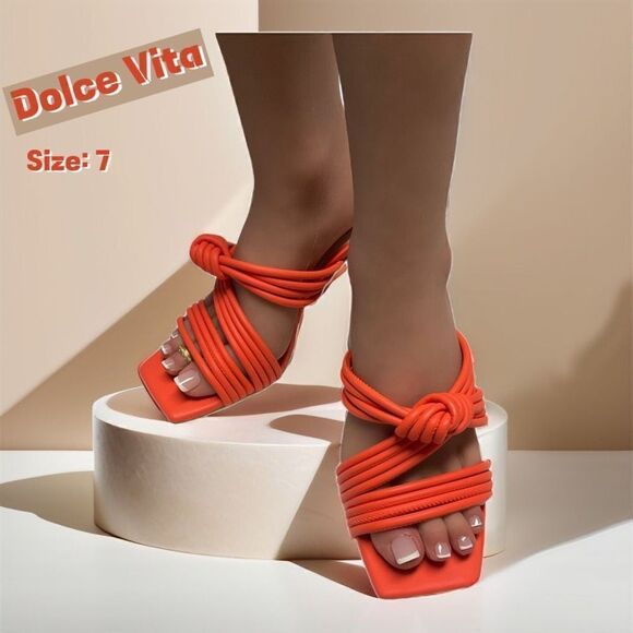Dolce Vita Shoes - Dolce Vita Block Heel Sandals Size 7